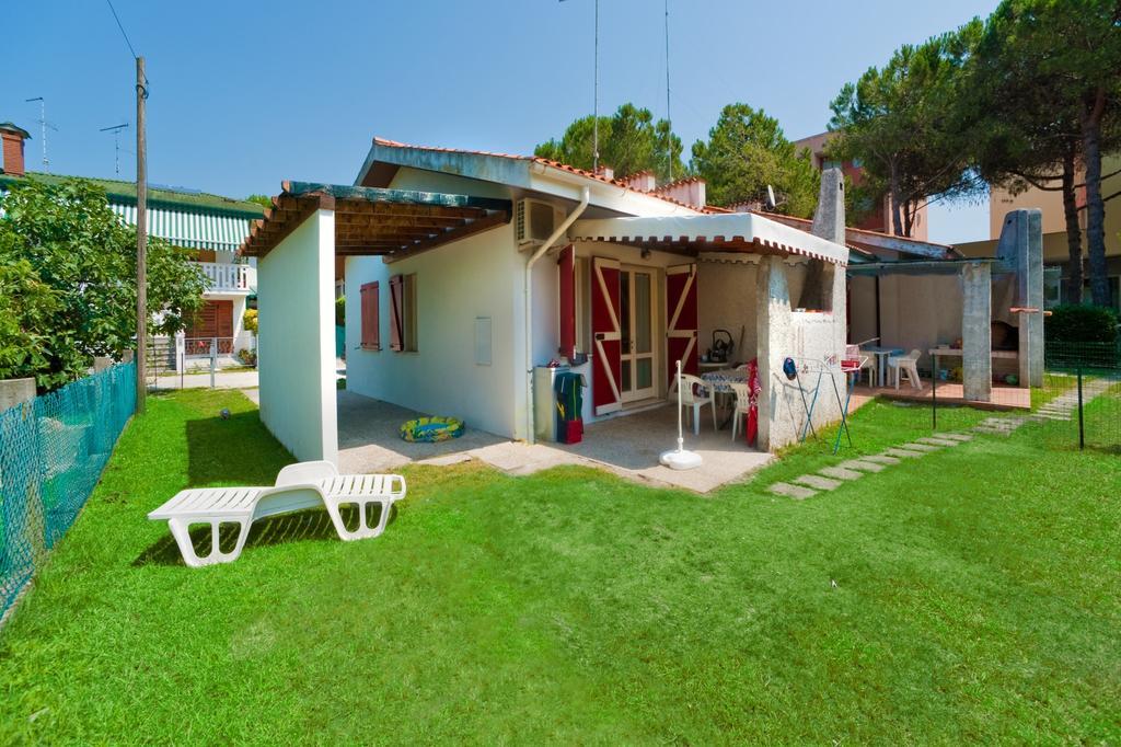 Dina/Viel Apartment Bibione Exterior photo